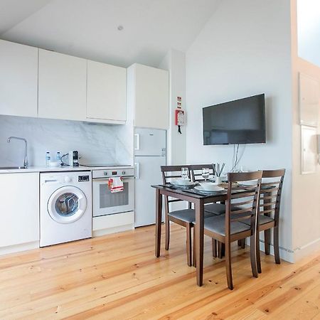 Lovelystay - Cozy 1Br In Santa Catarina W/ Balcony OOporto Esterno foto