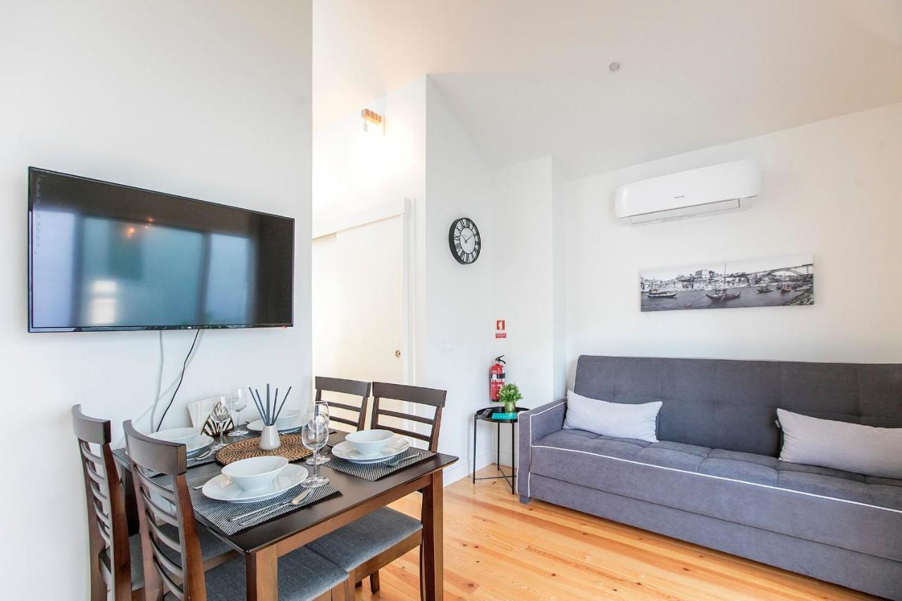 Lovelystay - Cozy 1Br In Santa Catarina W/ Balcony OOporto Esterno foto
